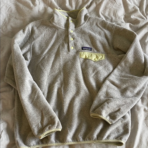 Patagonia Sweaters - Patagonia Gray Synchilla Sweater
